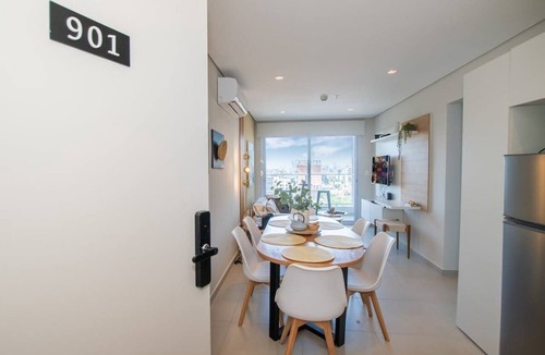 Asuncion Apartment | Lovely City View Apt in Perfect Location