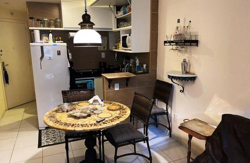 Leme Apartment | Lovely Studio Apartment in the Best part of Leme a few Steps from the Beach