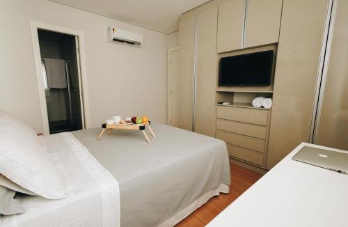 Melo Apartment | LRFlat 3 - Flat para pessoas exigentes com requinte e conforto próximo de tudo! Garagem e portaria 24h
