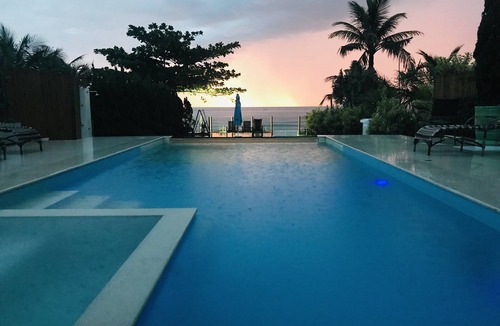 Maresias House | Luxurious beachfront house