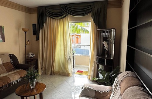 Taperapua Beach Apartment | Luxury 3BR Retreat in Tropical Paradise with Pool Close to the Beach.