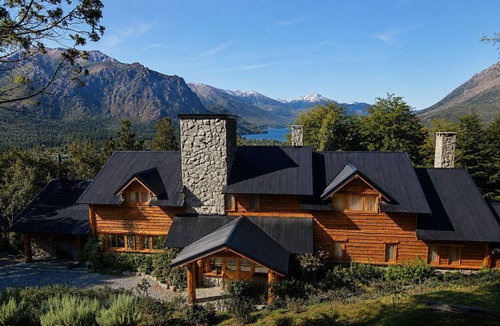 San Carlos de Bariloche House | Luxury Retreat with Spa at Arelauquen Golf & CC - Lake and Mountain Views