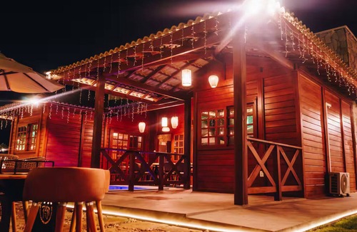 Fortim Ski Chalet | Luxury Chalet Facing the Lagoon with Private Pool