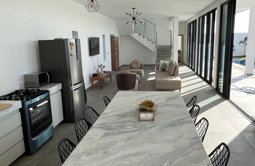 Caicara House | LUXURY OASIS IN PREÁ BEACH