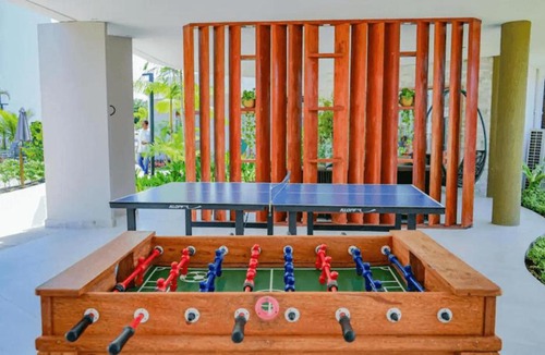 Nossa Senhora do O House | Mana Beach Experience - Flats em Muro Alto por Yolo
