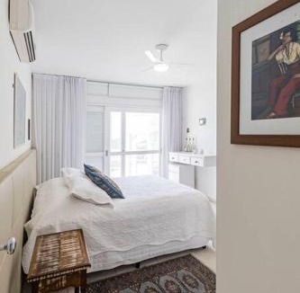 Jardim Acapulco House | Mansão quadra de tênis, sala jogos, serv completo