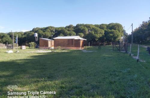 Colonia Chapadmalal House | Mar del Plata- Playa Chapadmalal- Finca Viento Norte UNA CABAÑA HASTA 5 HUESPEDES Y UN DORMI CON BAÑO PRIVADO ATRAS HASTA 2 HUESPEDES