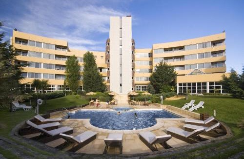 Carilo Hotel | Marcin Hotel