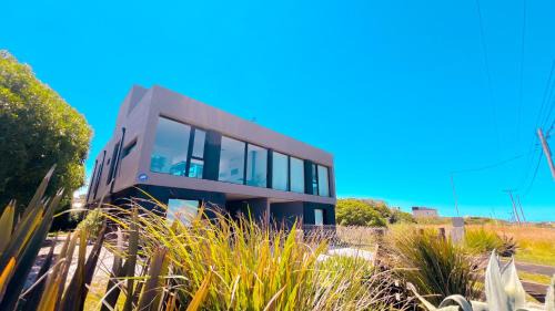 Colonia Chapadmalal House | Marea Baja - Casa con vista al mar para 6 PAX con parrilla en Cruz del Sur, Chapadmalal - Hola Sur