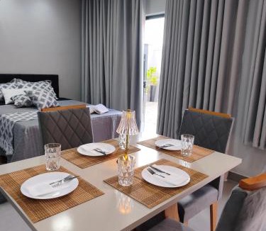 Londrina House | Micro casa 34m2 Localização estratégica Londrina