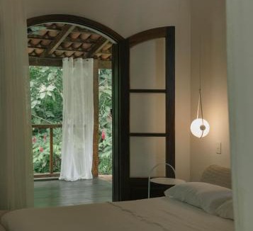 Sao Sebastiao Villa | MIRA - Casa Varanda - design, cachoeira, ofurô, 5 minutos do mar