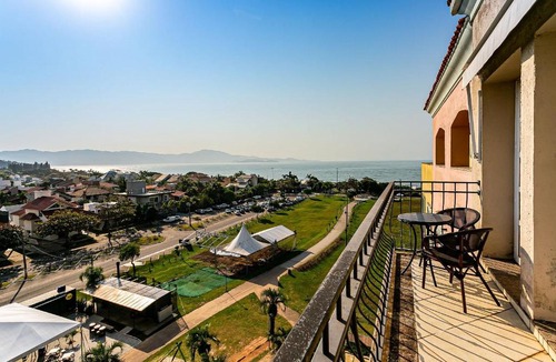 Jurere Apartment | Modern and Stylish Penthouse Luxury Resort ILC3505