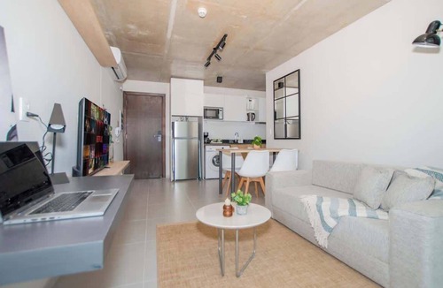 Asuncion Apartment | Modern Apt Near Malls with Pool, Gym and Views
