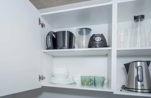 Asuncion Apartment | Modern Apt w/City View | Gym, Pool | Walk to Malls