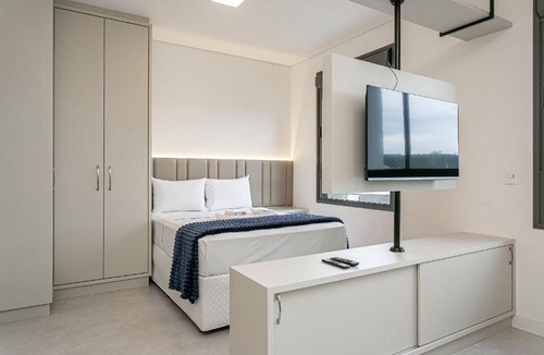 Carvoeira Apartment | Modern studio | 500m from UFSC | Dining #CARV05