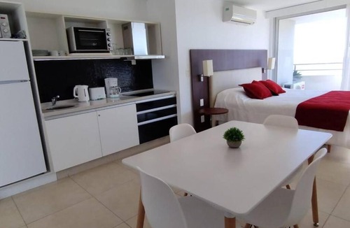 Colonia del Sacramento Apartment | Mono ambiente frente al río, con amenities