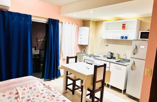 Concordia Apartment | Monoambiente cálido en el corazón de Concordia