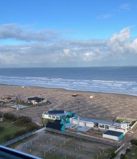 Necochea Apartment | Monoambiente vista al mar y piscina