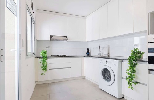 San Nicolas Apartment | MOT Rentals + 4Bd with Terrace, Pool & BBQ in La Rural