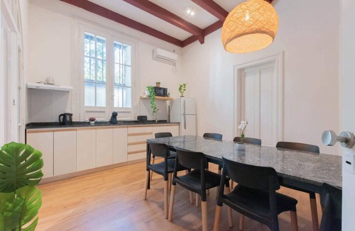 Colegiales Condo | MOT Rentals + Mansion Paz A 10 pax Deluxe House Belgrano