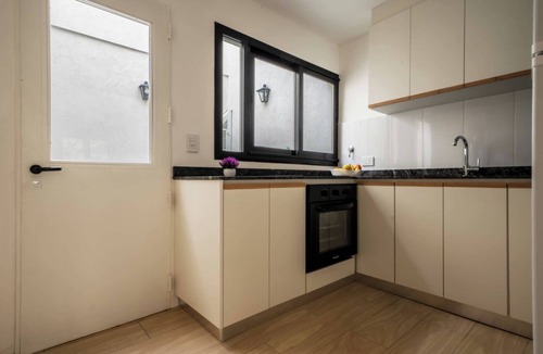 Villa Crespo Apartment | MOT Rentals MusikHaus Soho 4Bd 10pax