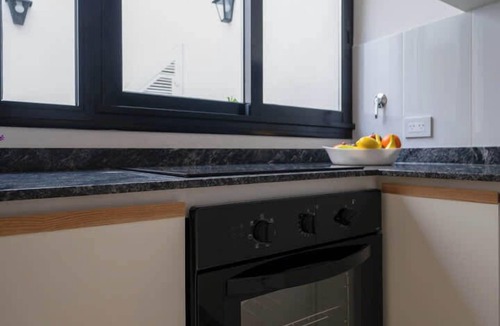 Villa Crespo Apartment | MOT Rentals MusikHaus Soho 4Bd 10pax