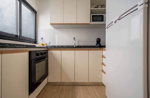 Villa Crespo Condo | MOT Rentals + Teatro Soho - 4 Bd Pool, Terrace & BBQ 10 pax