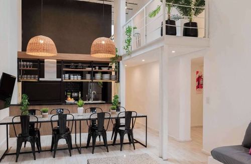 Palermo Villa | MOT Rentals + Villa Embajada - 6 Bd pax Deluxe House Belgrano