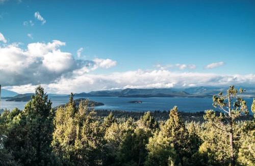 San Carlos de Bariloche Ski Chalet | Mountain Cabin overlooking lake Nahuel Huapi