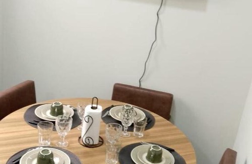 Centro Apartment | N 43 - 2 quartos com ar condicionado e garagem, bem no centro de Cascavel