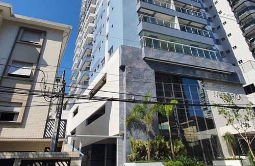Embare Apartment | Nearby beach, shopping mall, aquarium, museum.