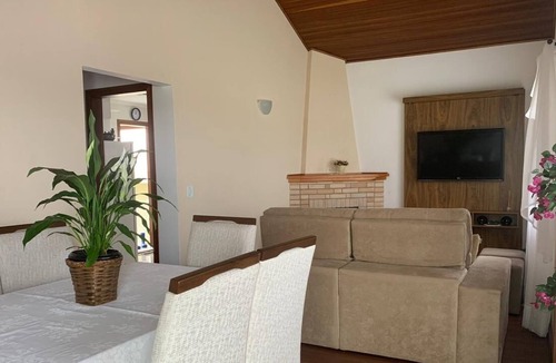 Vila Loli House | NEW AND CONVENIENT HOUSE