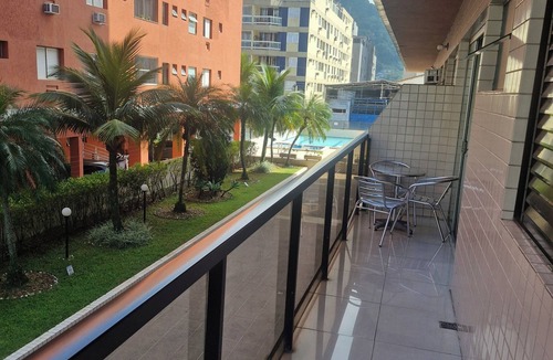 Jardim Praiano Apartment | New apartment with large balcony and swimming pools.