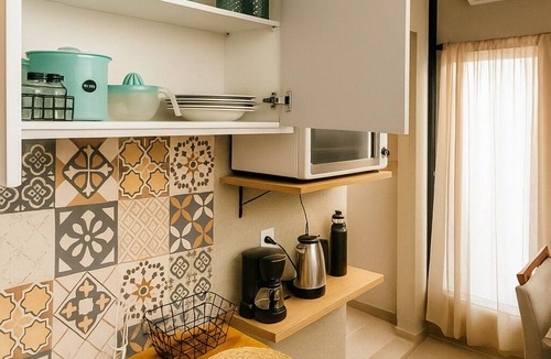Campeche Sul Apartment | Nice Studio in Campeche, Florianopolis, with Garden and Parking