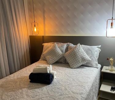 Central Zone Apartment | Nova Estadia Próximo a 25 de Março e Metrô Luz