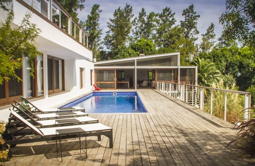 Colonia del Sacramento House | On The Shores Of The Rio De La Plata River, Private Beach, Surrounding Nature