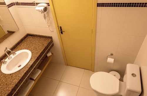 Foz do Iguacu City Centre Hotel | One Unit w/Multiple Rooms | Free Breakfast | Near Bird Park