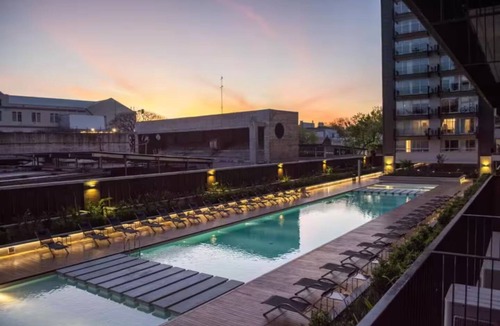 Colegiales Apartment | Palermo: Indoor Pool, Sauna, Gym, Work Hub, Massages, Solarium, and 24/7 Security