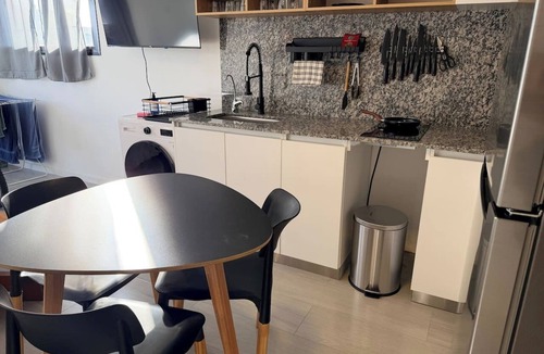 Villa Crespo Apartment | Palermo Portẽnito: A Cosmopolitan Nomad Oasis