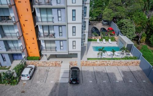 Luque Apartment | Panoramic City Escape 3-BRSerenity