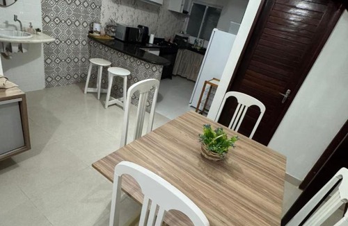 Barra Mar House | Paraíso na Barra Casa 3Qts Poucos Passos da Praia