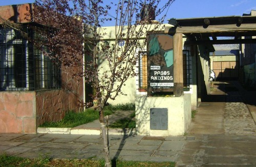 Eugenio Bustos Bed & Breakfast | Pasos Andinos B&B