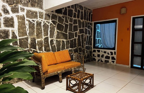 Veloso Apartment | Pedra Suite 5 minutes from Veloso Beach
