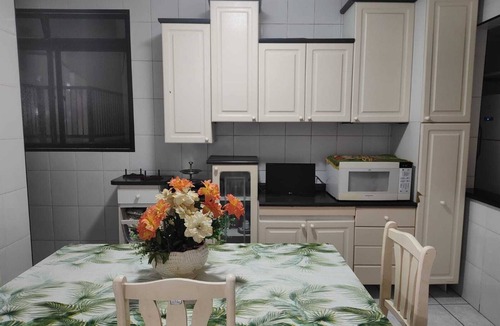 Ocian Apartment | Penthouse 1 block from the beach!