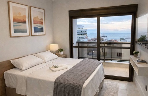 Ingleses Sul Apartment | Penthouse with Ocean View in Florianópolis