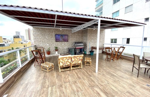 Jardim Vitoria Apartment | Penthouse apartment 200 meters from the beach overlooking the sea.