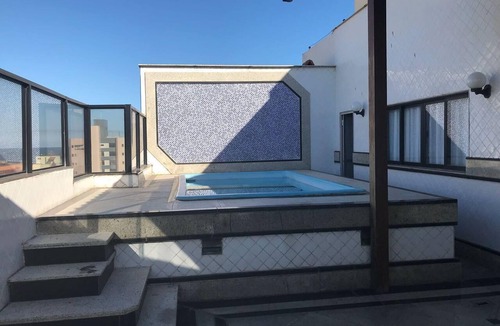 Praia do Morro Apartment | Penthouse with 6 bedrooms, 5 of which are suites, 2 living rooms, swimming pool, barbecue area
