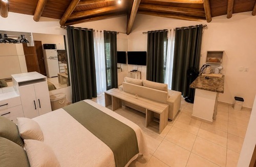 Centro Comercial Apartment | Perfect 1-bedroom chalet in Ilhabela for a relaxing getaway