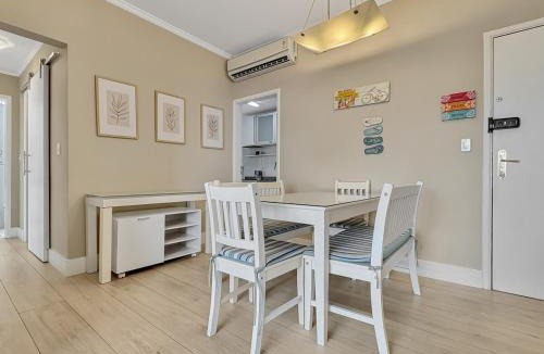 Balneario Cidade Atlantica Apartment | Perto da praia - Ar Condicionado - Garagem - 3 Qts
