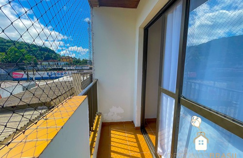 Jardim Sao Miguel Apartment | Phenomenal Apartment 4 min Praia Enseada | Linen, TV and Wi-Fi
